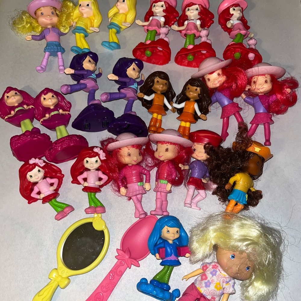 McDonald's Strawberry Shortcake Figures + Accessories Doll Toy Happy Meal Spoon